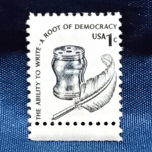Uncirculated USA 1977 The Ability to Write: A Root of Democracy 1 Cent Stamp!!